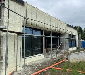 Izolacja natryskowa przegród szkieletowych-ścian pianą PUR